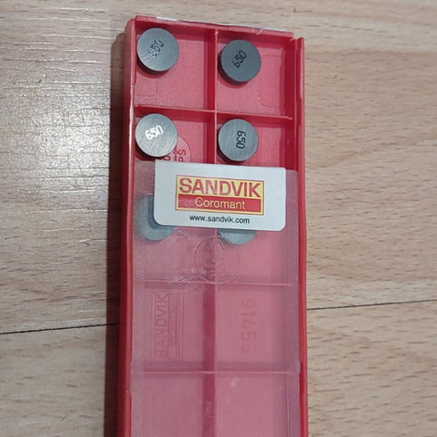 Ceramic turning inserts RNGN 090300 T01020 650